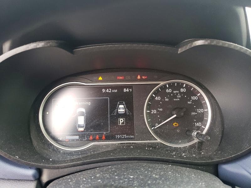 2024 NISSAN VERSA SV 9