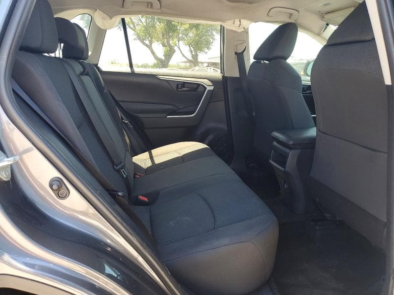 2019 TOYOTA RAV4 LE LE 11
