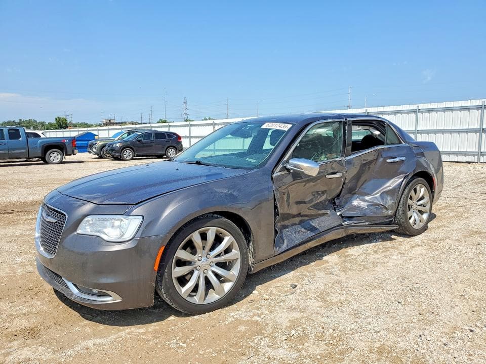 2019 CHRYSLER 300 LIMITED - 1