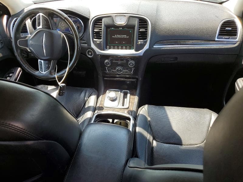 2019 CHRYSLER 300 LIMITED 8