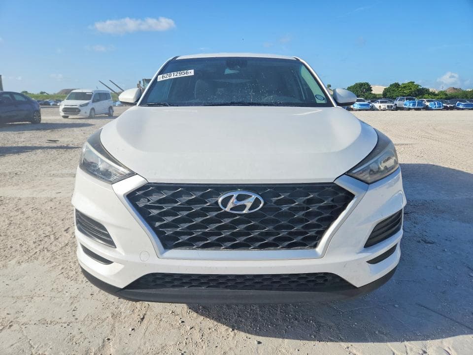2020 HYUNDAI TUCSON SE SE 5
