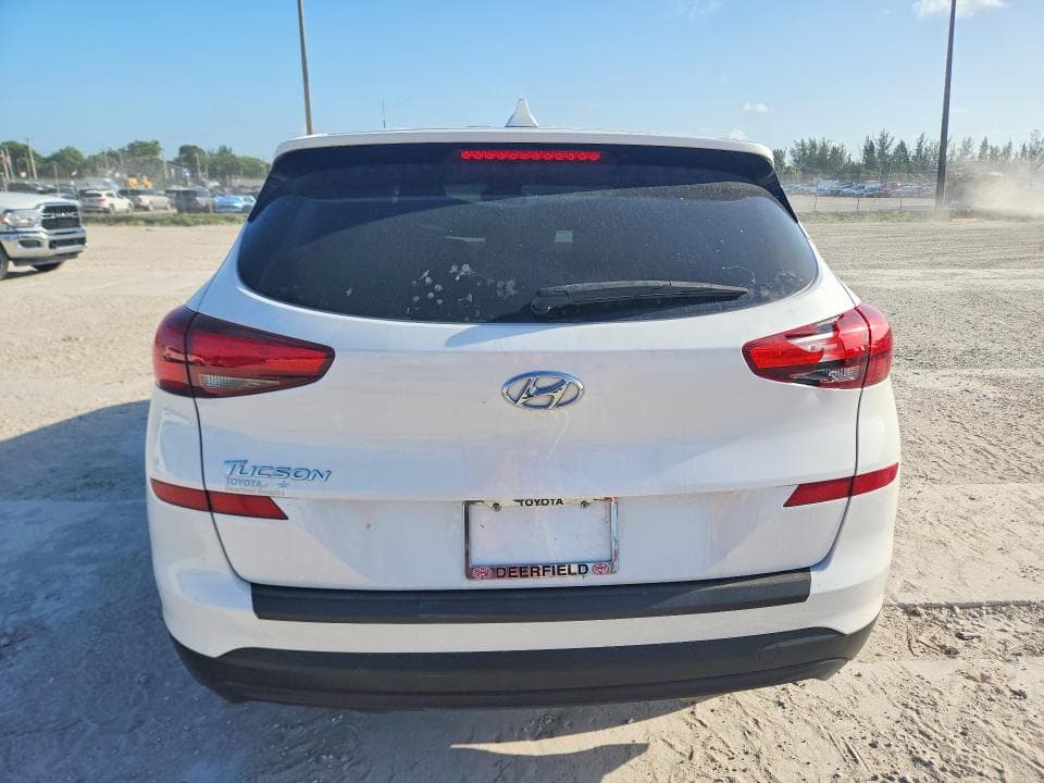 2020 HYUNDAI TUCSON SE SE 6