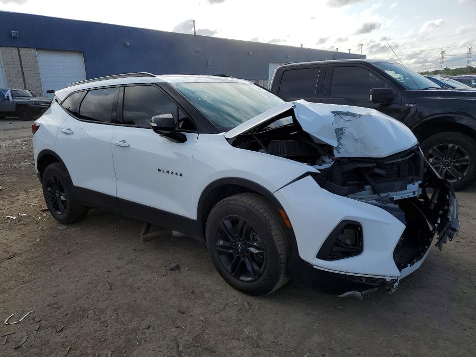 2021 CHEVROLET BLAZER 2LT 4
