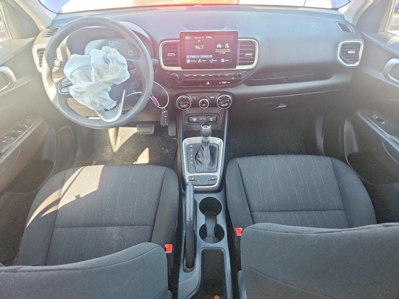 2024 HYUNDAI VENUE SE 8