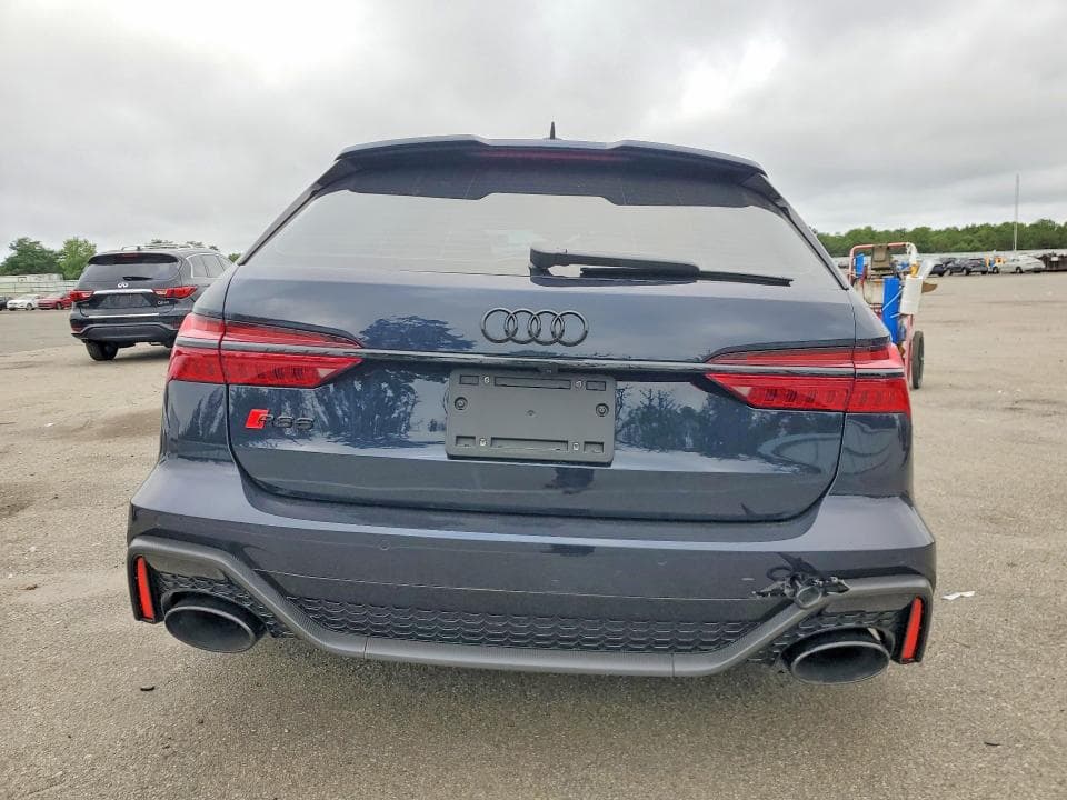 2025 AUDI RS6 6