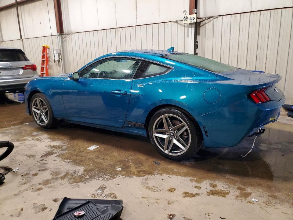 2026 FORD MUSTANG 2