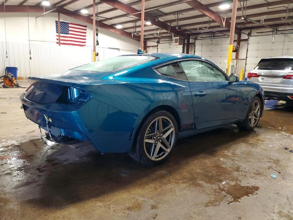 2026 FORD MUSTANG 3