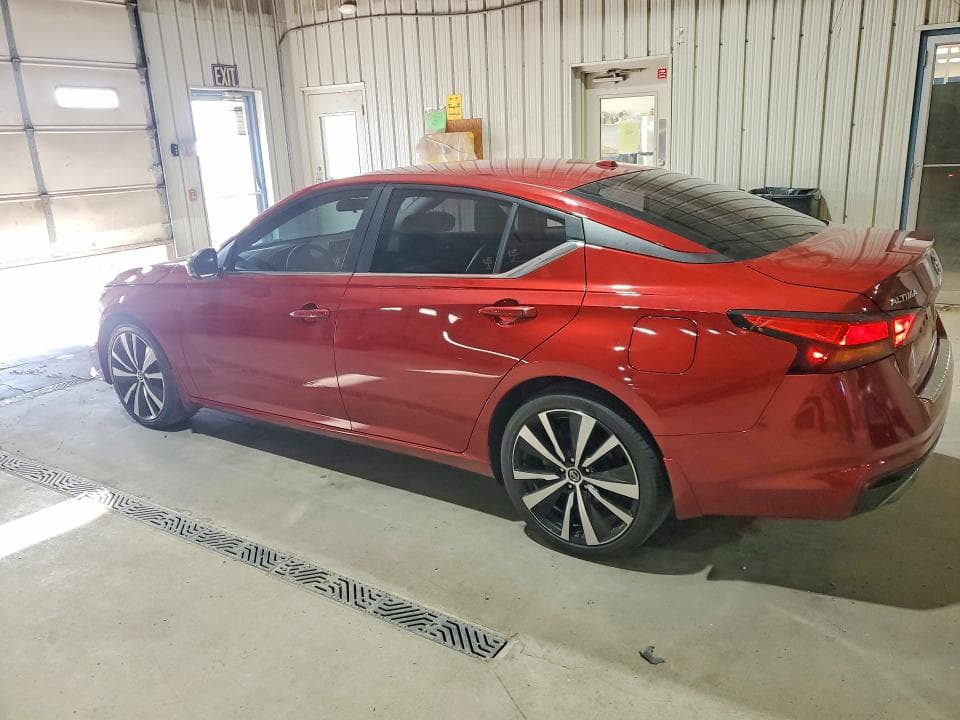 2021 NISSAN ALTIMA SR 2