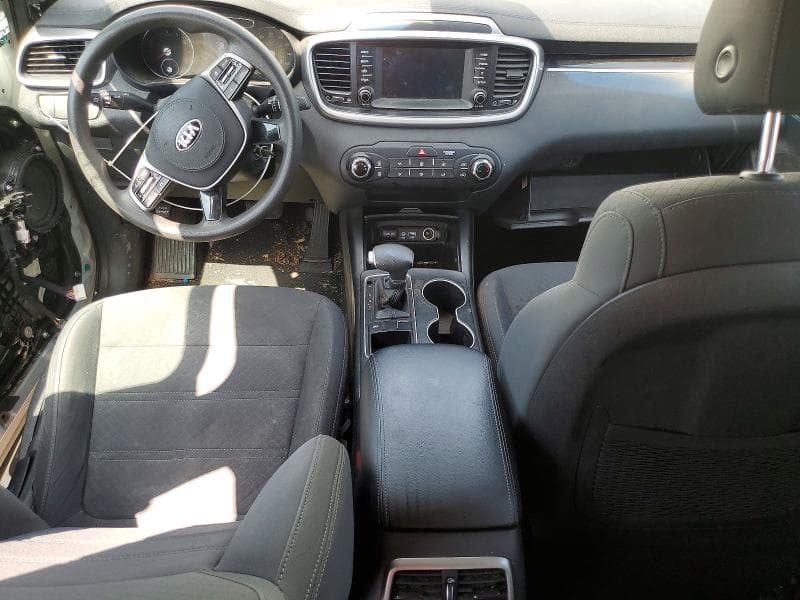 2020 KIA SORENTO S 8