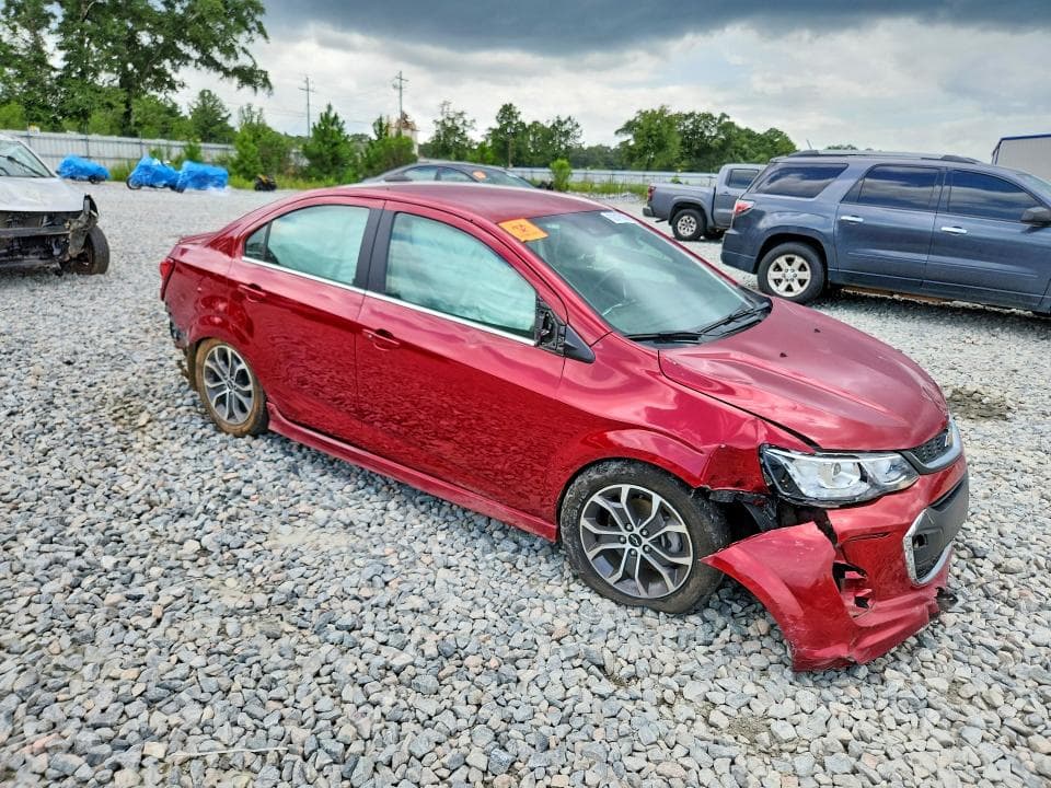 2020 CHEVROLET SONIC LT 4