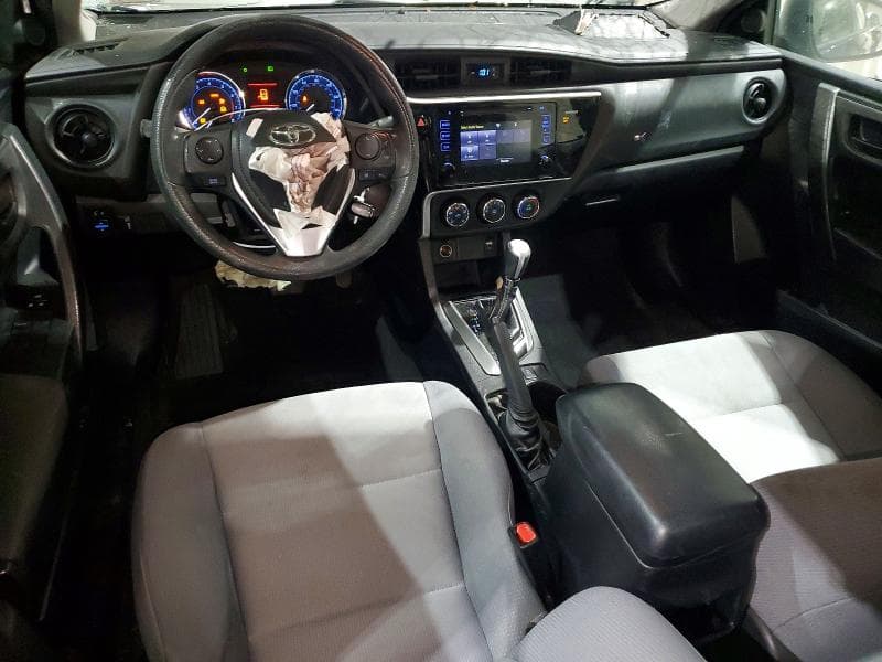 2017 TOYOTA COROLLA L 8