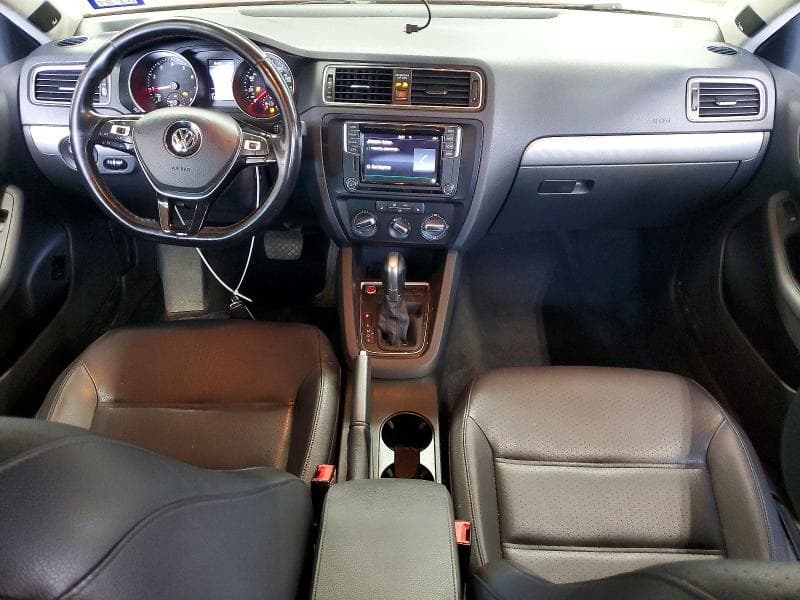 2017 VOLKSWAGEN JETTA SE SE 8