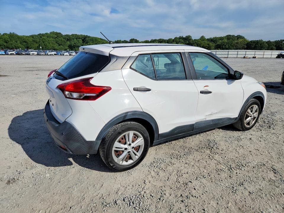 2020 NISSAN KICKS S 3