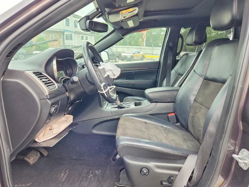 2020 JEEP GRAND CHEROKEE LAREDO 7