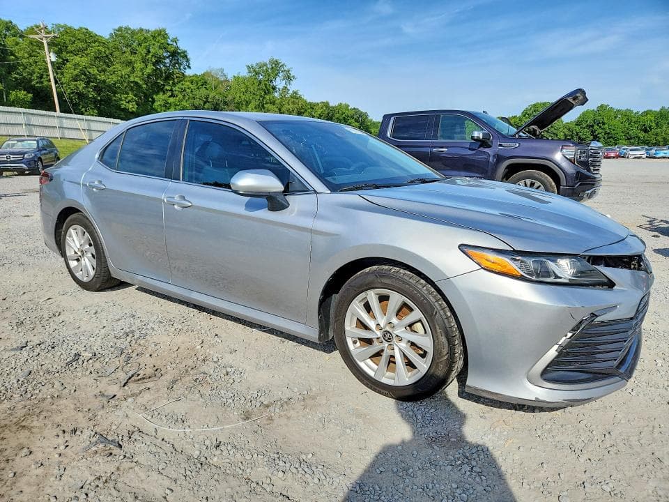 2021 TOYOTA CAMRY LE 4