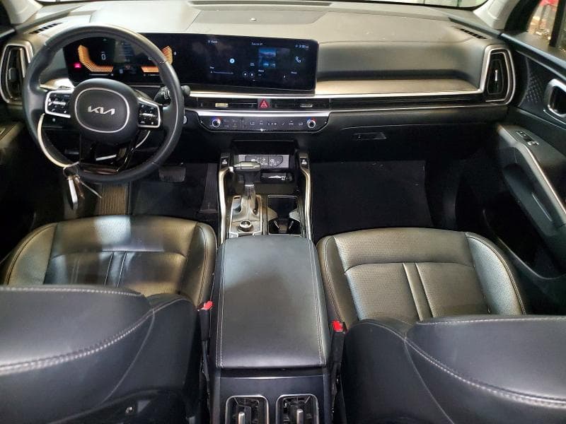 2024 KIA SORENTO S 8