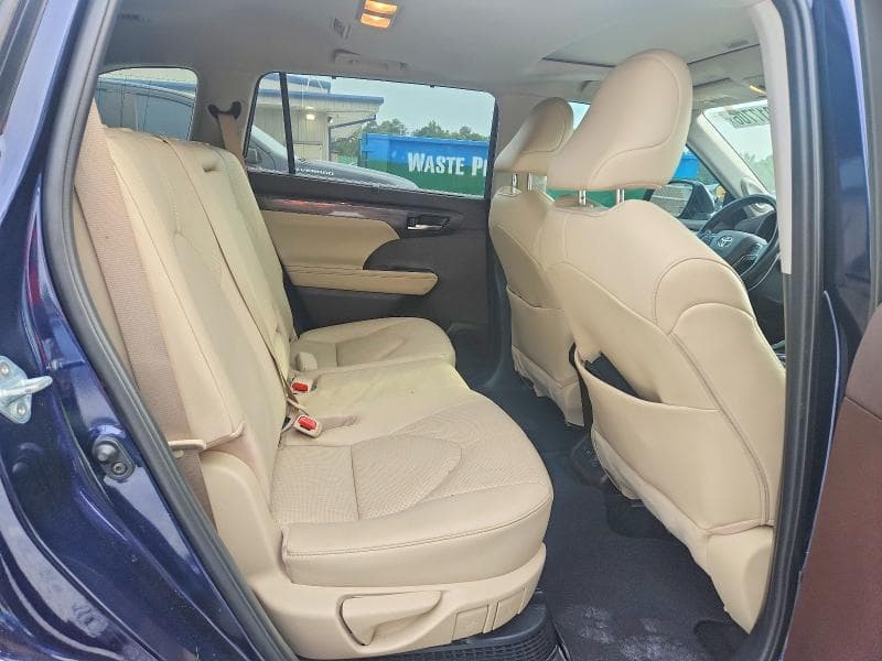 2021 TOYOTA HIGHLANDER HYBRID LIMITED 10