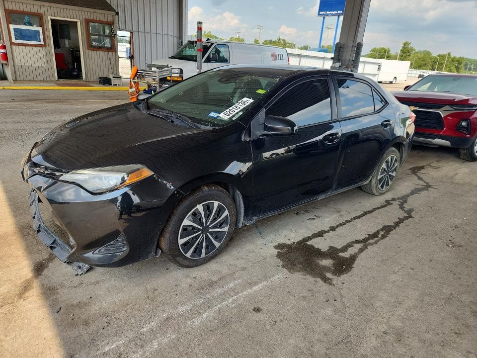 2019 TOYOTA COROLLA LE - 1
