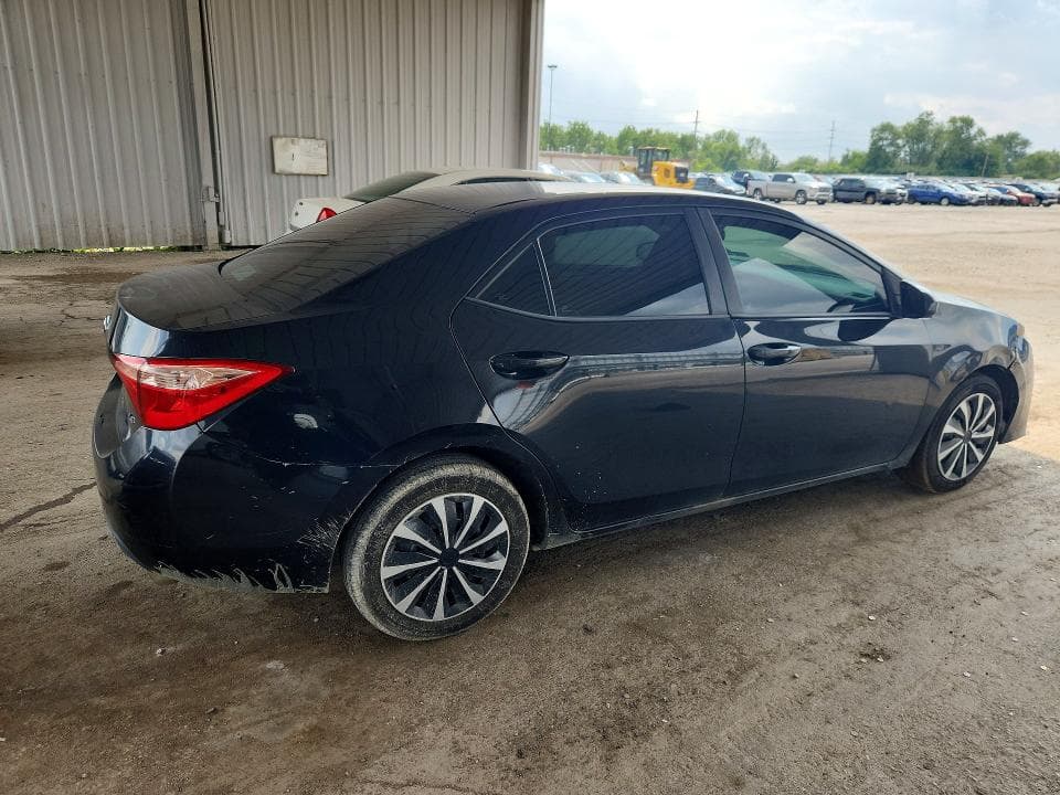 2019 TOYOTA COROLLA LE 3