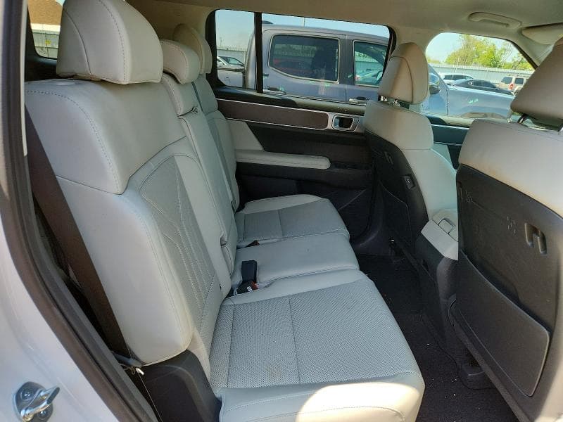2025 HYUNDAI SANTA FE SEL 11