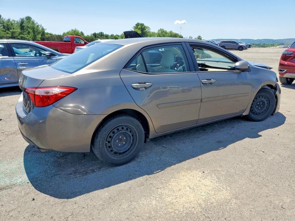 2017 TOYOTA COROLLA LE 3