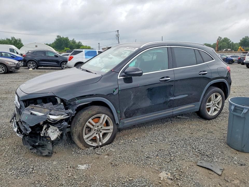 2023 MERCEDES-BENZ GLA 250 4MATIC - 1