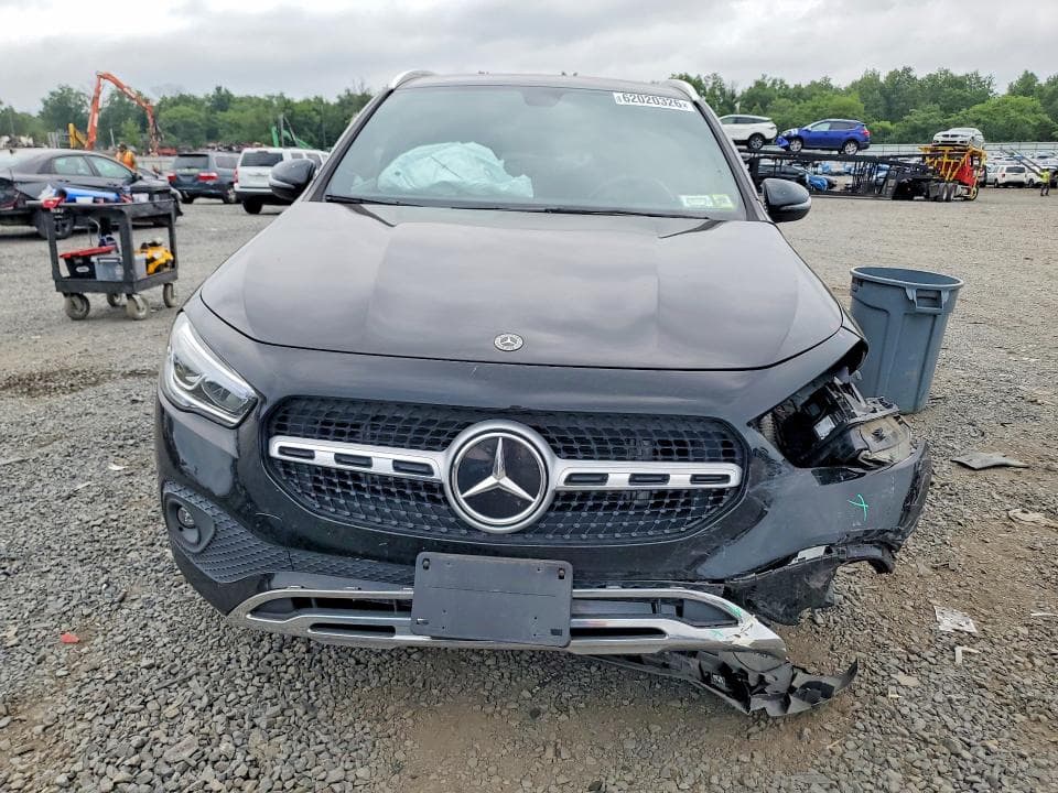 2023 MERCEDES-BENZ GLA 250 4MATIC 5