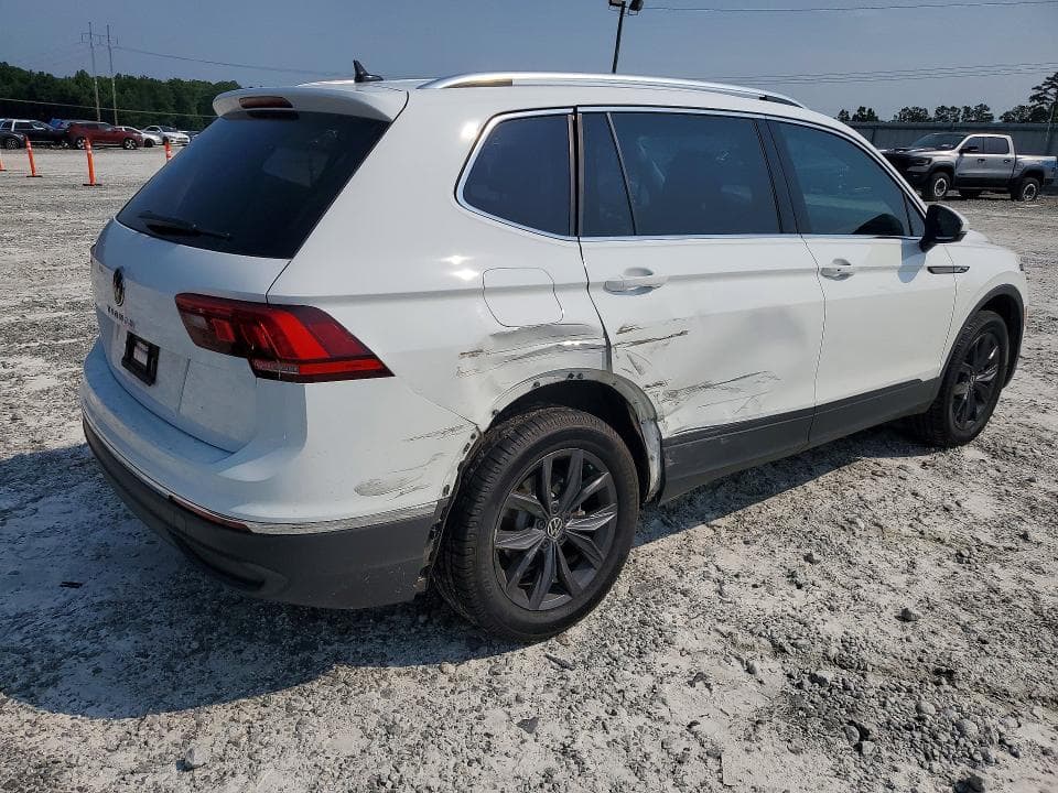 2022 VOLKSWAGEN TIGUAN SE 3