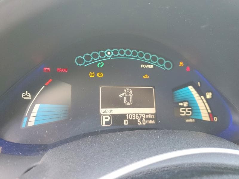 2017 NISSAN LEF 9