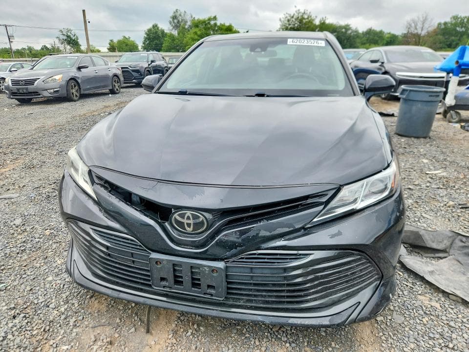 2019 TOYOTA CAMRY LE LE 6