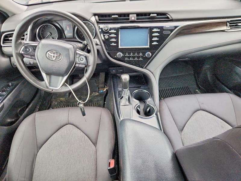 2019 TOYOTA CAMRY LE LE 9