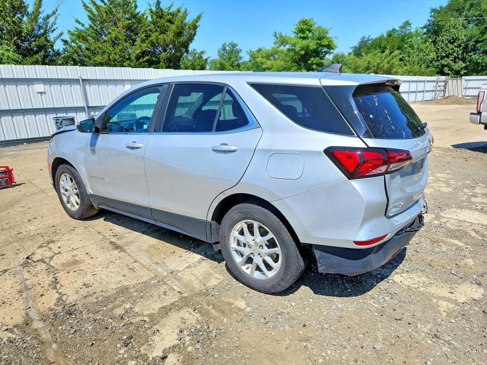 2022 CHEVROLET EQUINOX LT LT 2