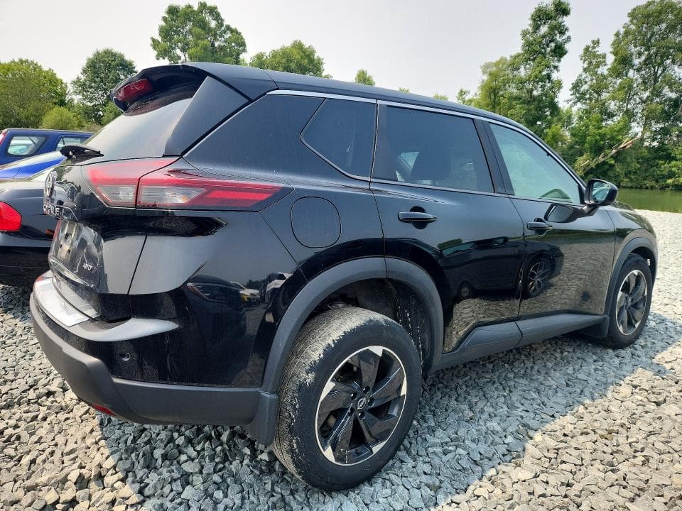 2025 NISSAN ROGUE SV 3