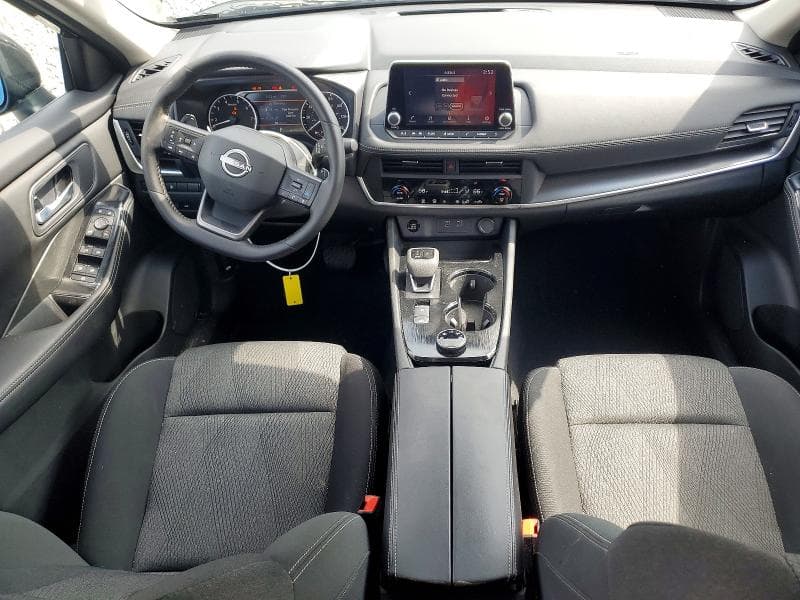 2025 NISSAN ROGUE SV 8