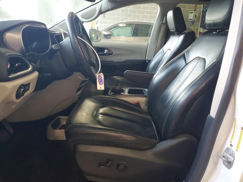 2022 CHRYSLER PACIFICA TOURING L 7