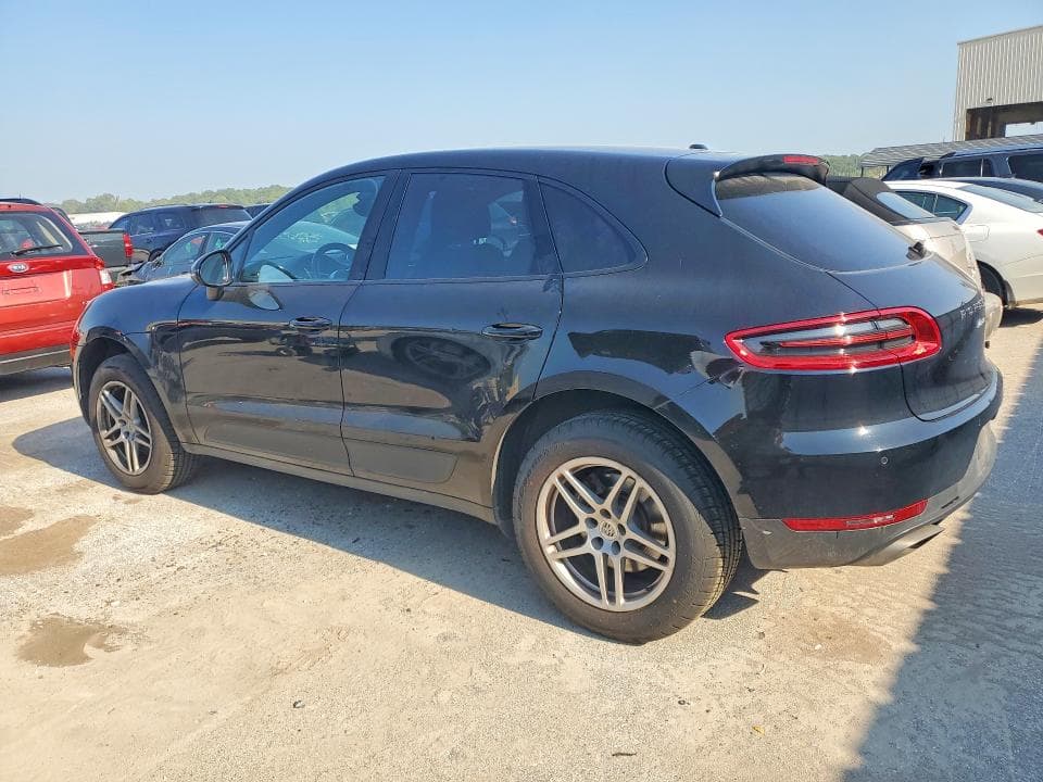 2018 PORSCHE MACAN 2