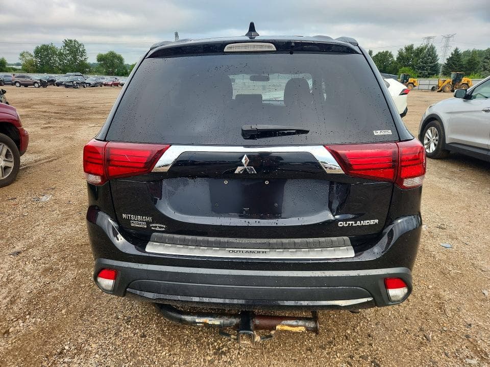 2018 MITSUBISHI OUTLANDER SE 6