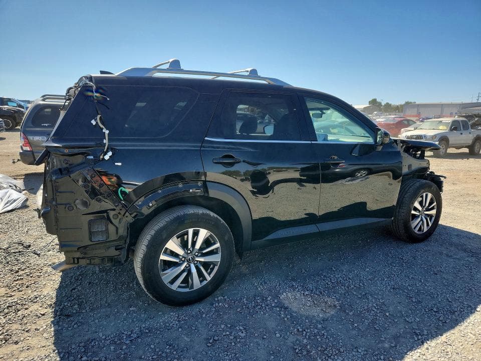 2023 NISSAN PATHFINDER SL 3