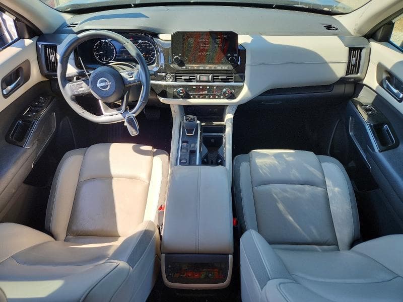 2023 NISSAN PATHFINDER SL 8