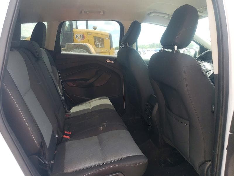 2018 FORD ESCAPE SE SE 11
