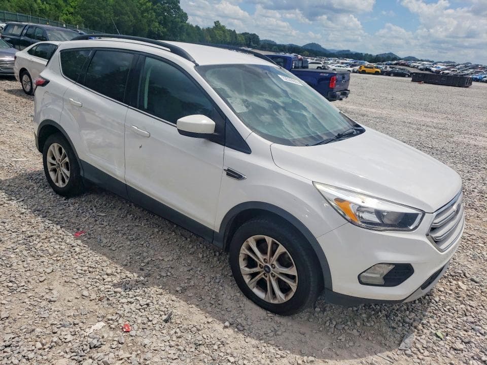 2018 FORD ESCAPE SE SE 4