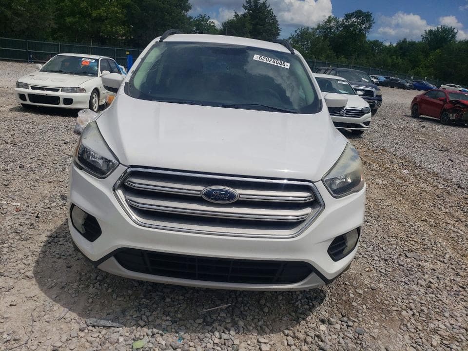 2018 FORD ESCAPE SE SE 5