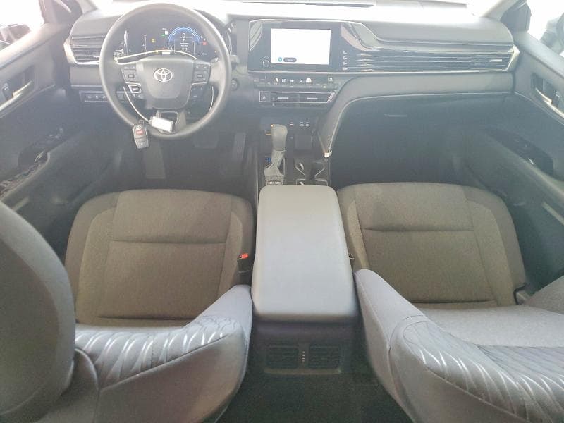 2026 TOYOTA CAMRY LE 8