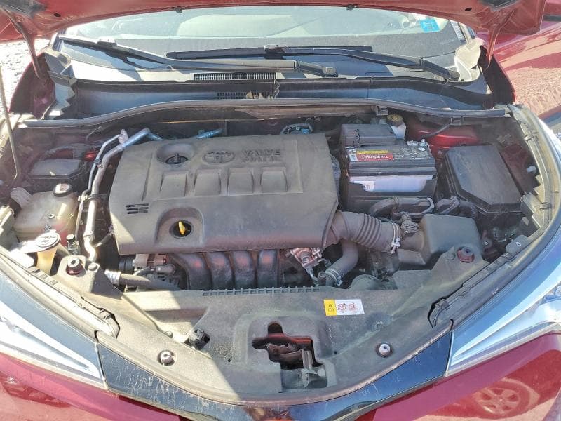 2019 TOYOTA C-HR XLE 12