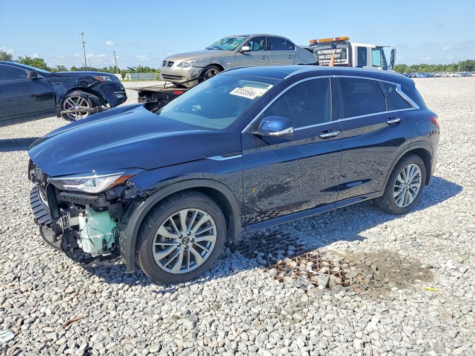 2025 INFINITI QX50 LUXE