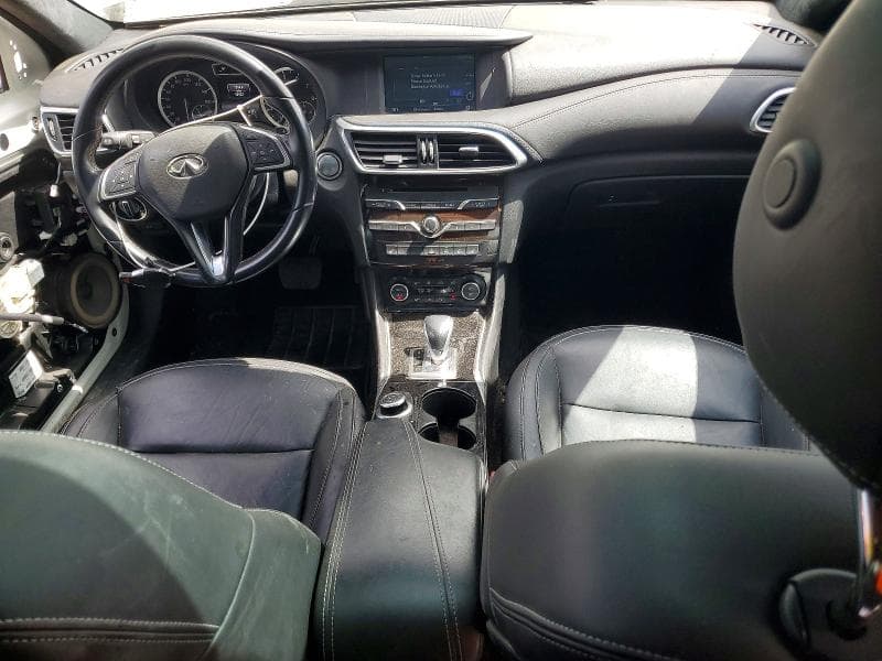 2018 INFINITI QX30 PREMIUM 8