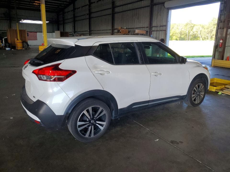 2020 NISSAN KICKS SR 3