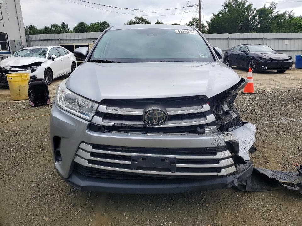 2019 TOYOTA HIGHLANDER LE 5