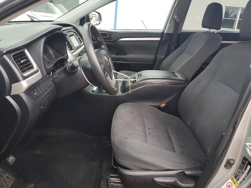 2019 TOYOTA HIGHLANDER LE 7