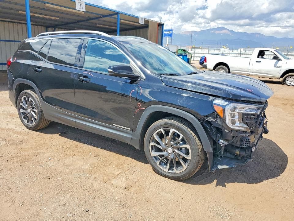 2022 GMC TERRAIN SLT 4